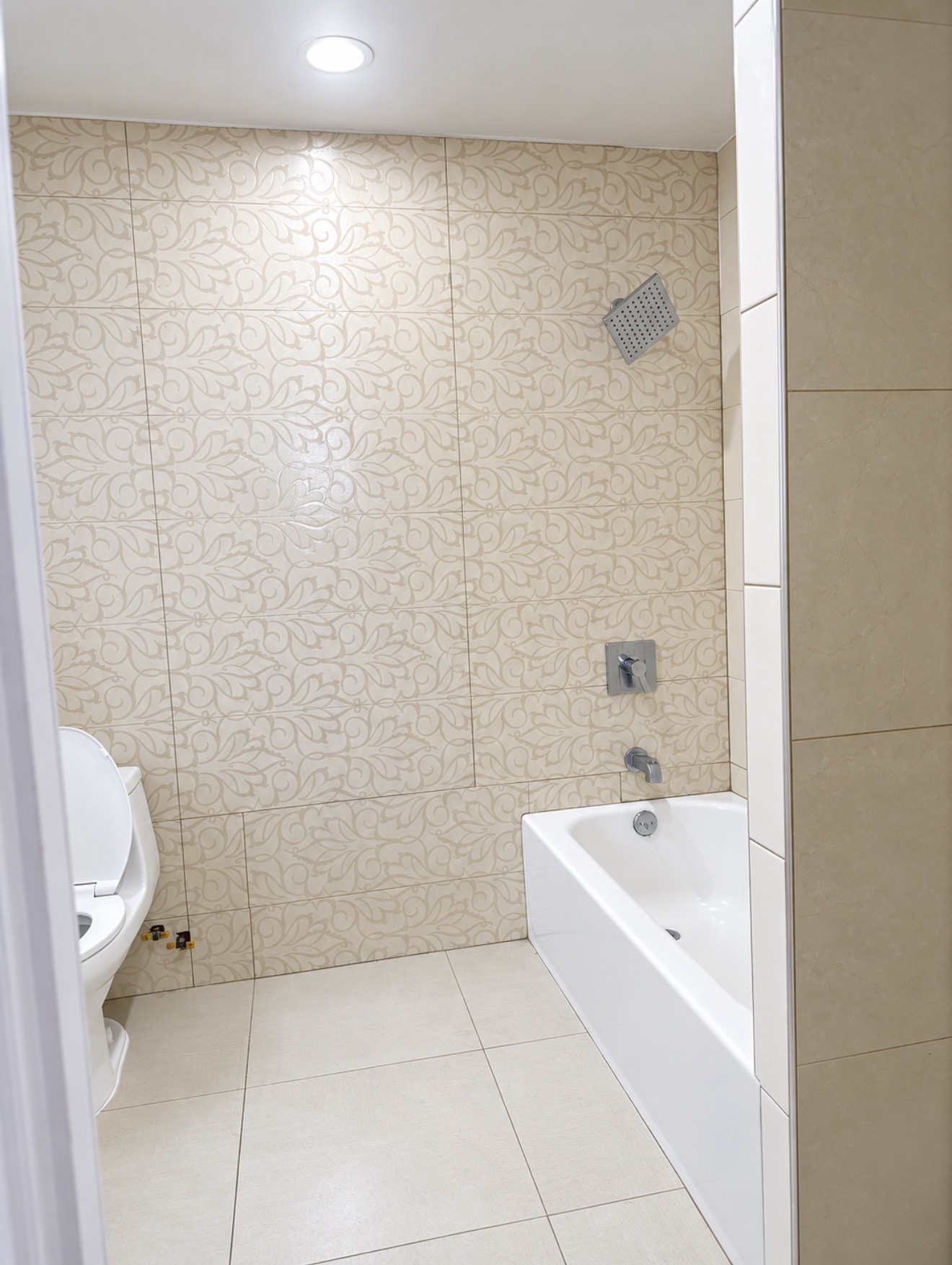 Baño con bañera de 127-20 160th Street