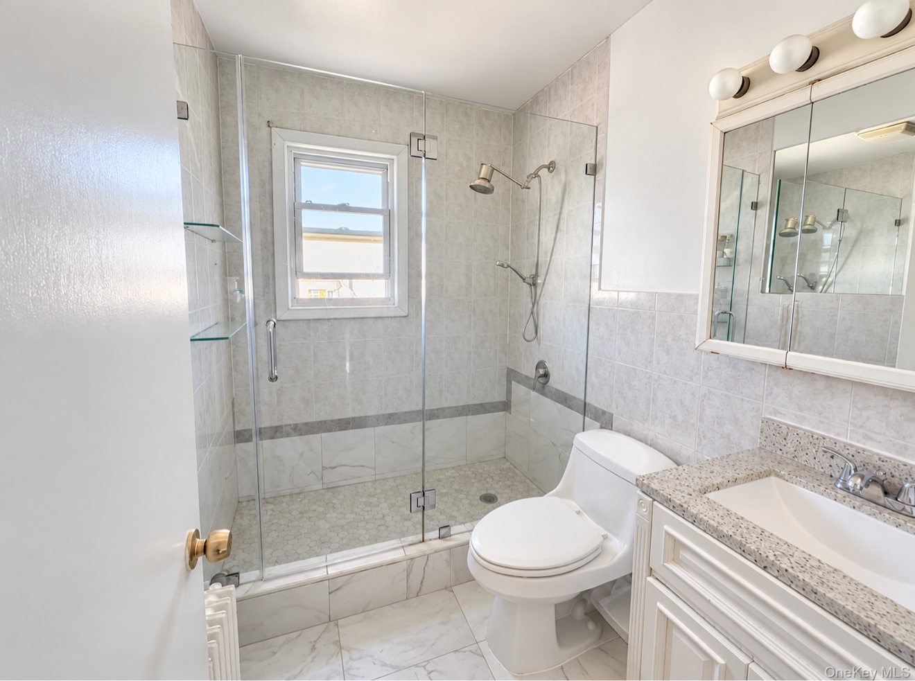 Baño de 21911 131st Avenue