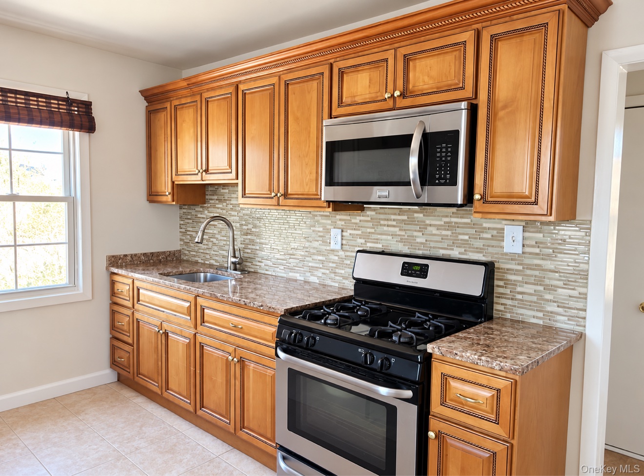 Segunda cocina de 21911 131st Avenue