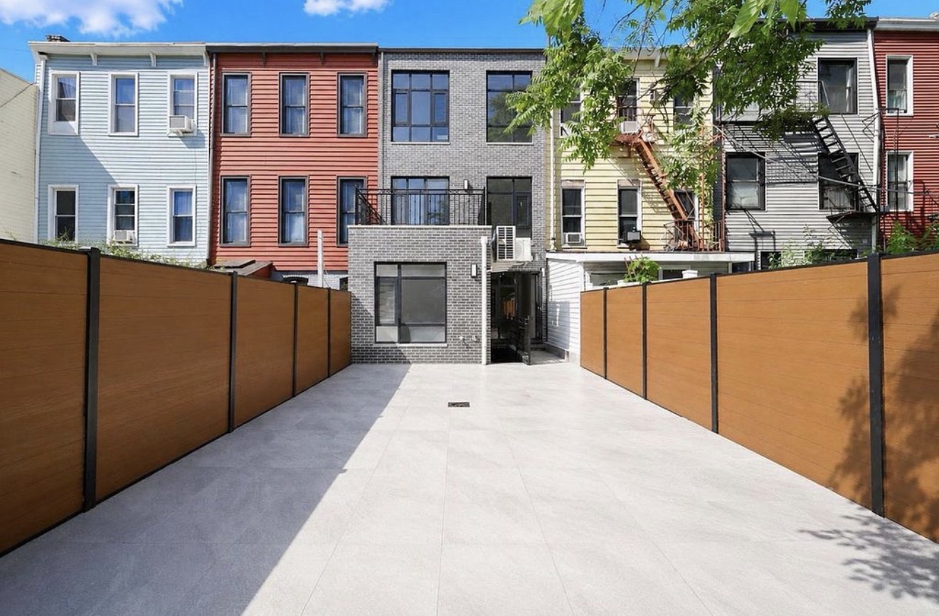 Terraza privada y patio trasero de 25 Goodwin Place